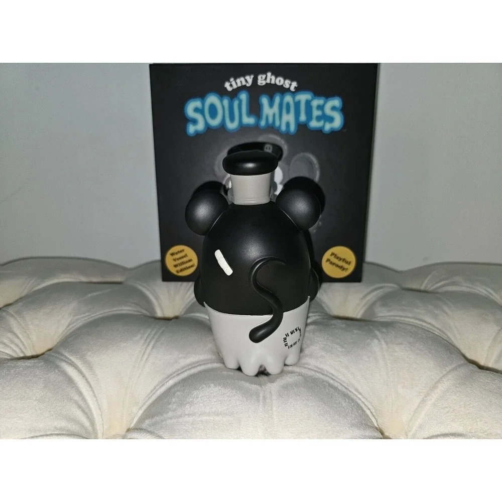 Tiny Ghost Soul Mates Water Vessel William Edition Vinyl‎ Figure Reis O'Brien